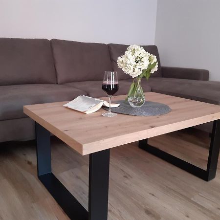 Weingut Engelhardt Apartment Rottingen ภายนอก รูปภาพ