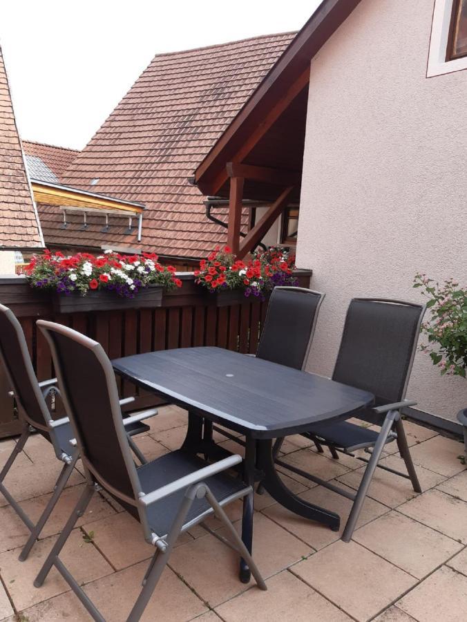 Weingut Engelhardt Apartment Rottingen ภายนอก รูปภาพ